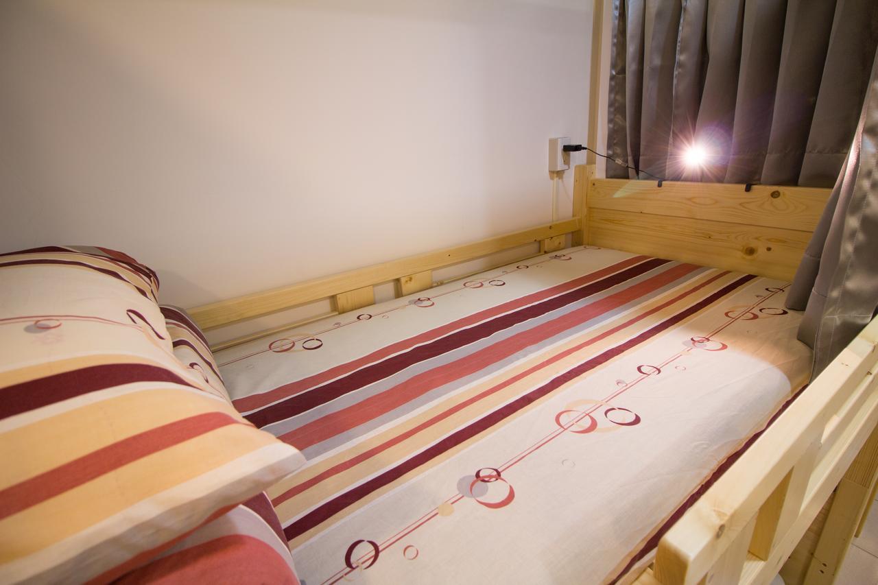 Little House Hostel Csiaji Kültér fotó